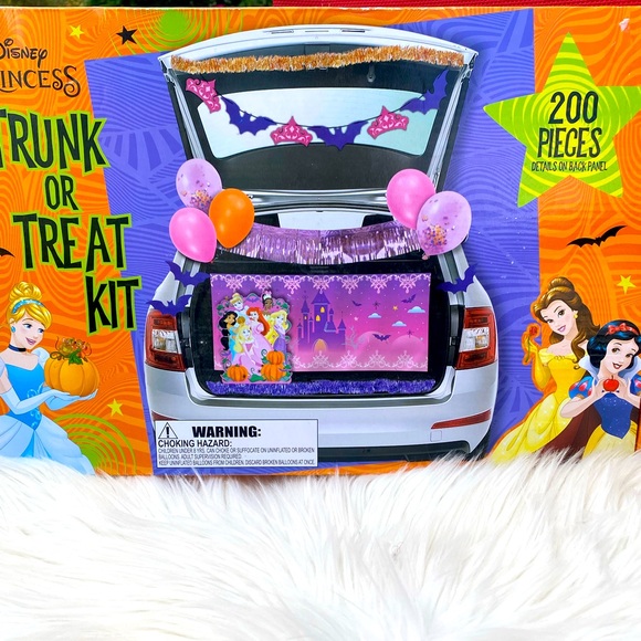 Disney princess car trunk or treat kit or house decorations Halloween fall - Picture 2 of 2
